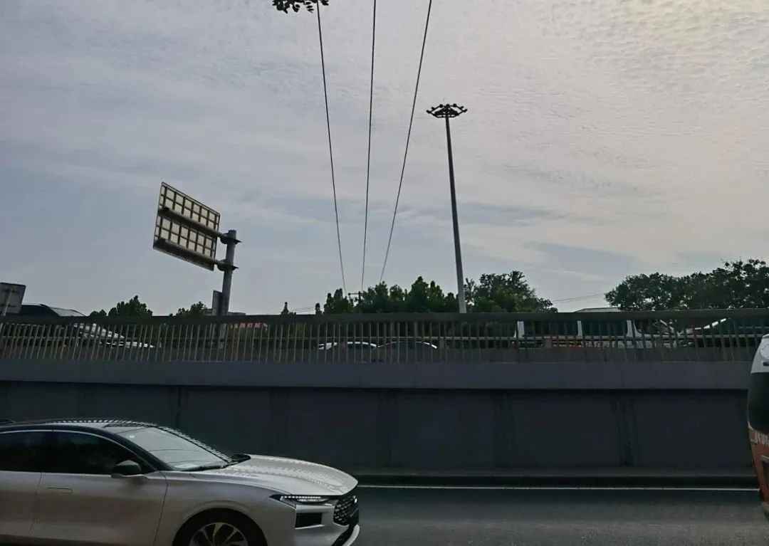 丰台热浸塑涂塑钢管报价 电线“藏”起来，风景露出来！海淀朝阳丰台跨环路电力工程启动