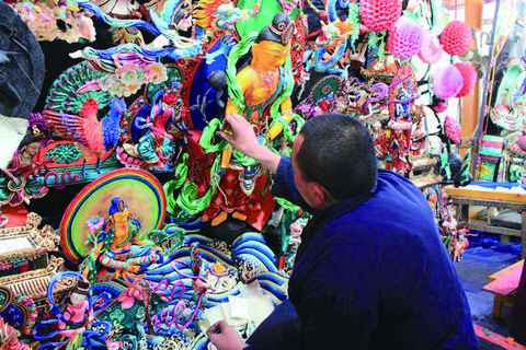 酥油花:冰点上的艺术奇迹 酥油花:冰点上的艺术奇迹