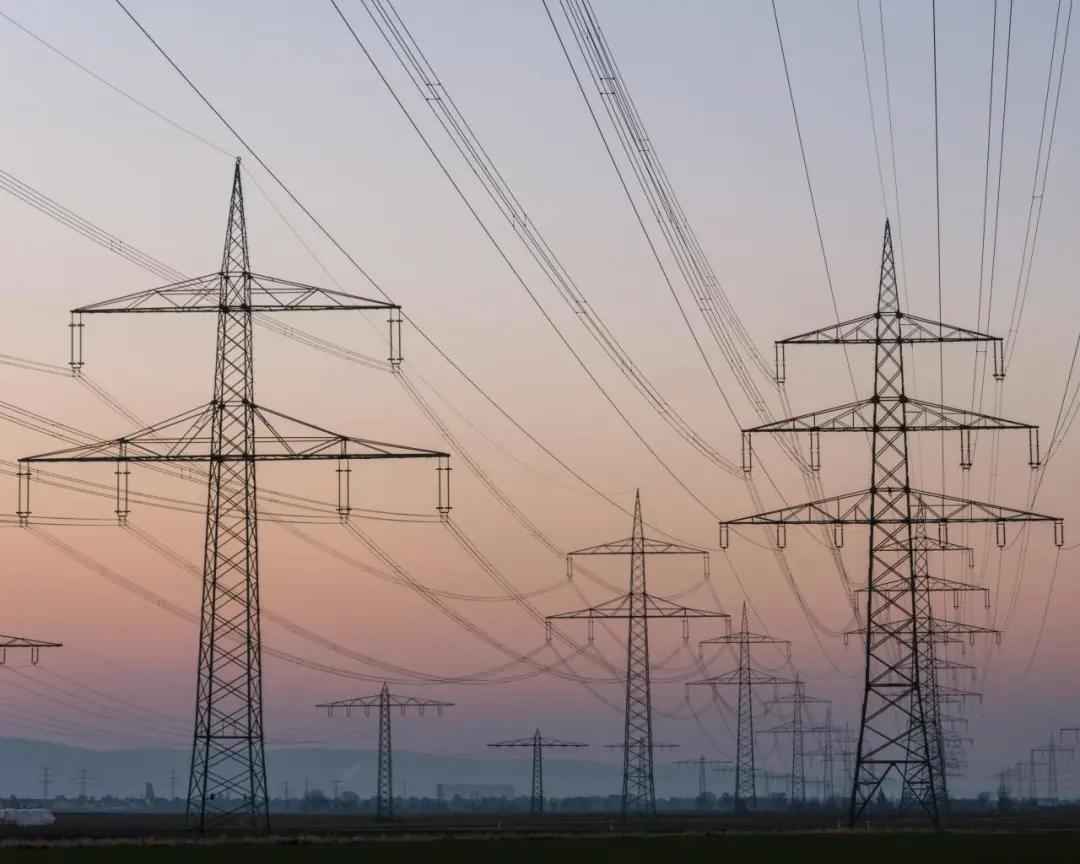 电力管塔图片:输电塔造型多,山羊塔、猫头塔… 电力管塔图片:输电塔造型多,山羊塔、猫头塔…