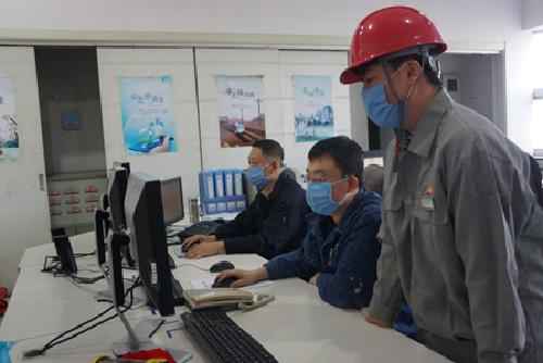 电力维管 “架炮”“排骨”“拆弹”……这些班组里的行话,能看懂的都是老师傅 电力维管 “架炮”“排骨”“拆弹”……这些班组里的行话,能看懂的都是老师傅