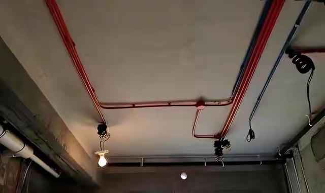 电力埋墙管 电线不要再埋墙了！建议学习广东人的做法,那叫一个聪明,晒晒