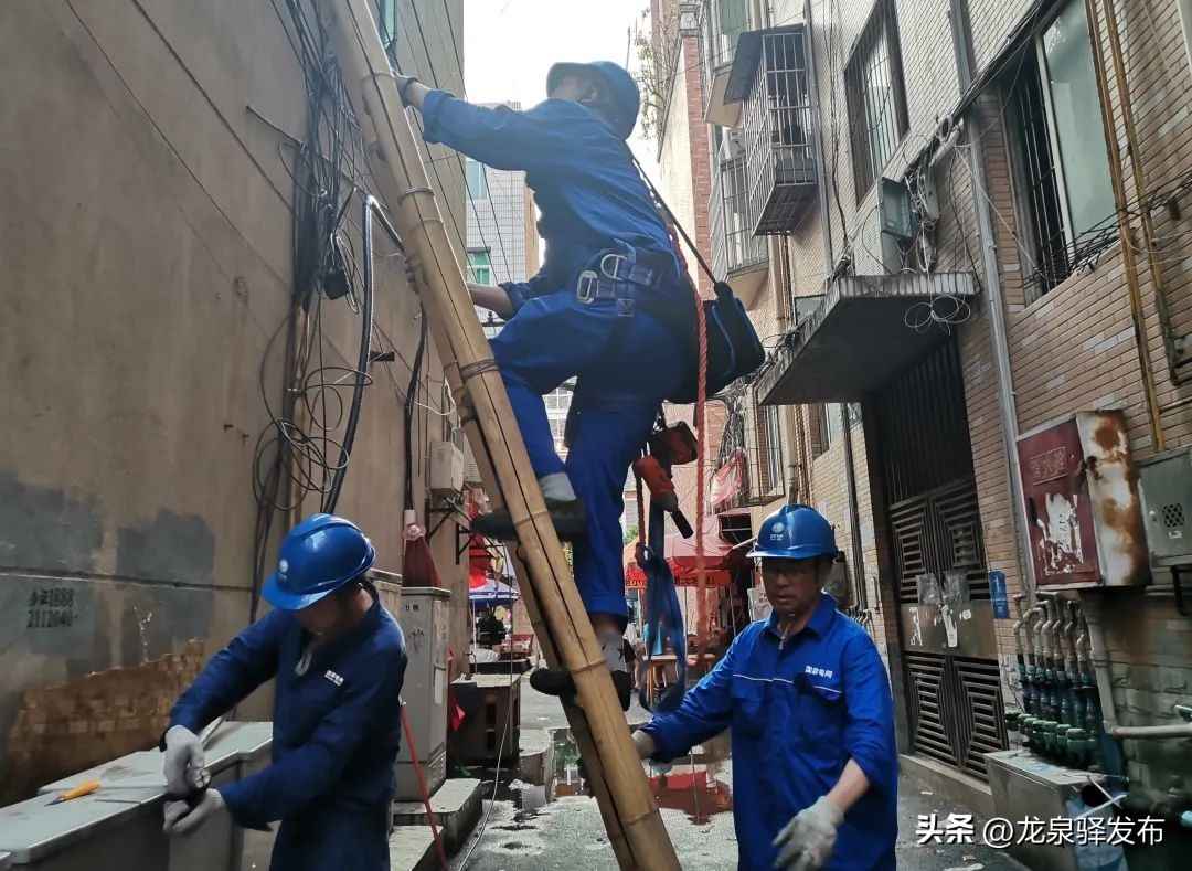 成都PVC电力管抢修纪实：高温下的电力保卫战