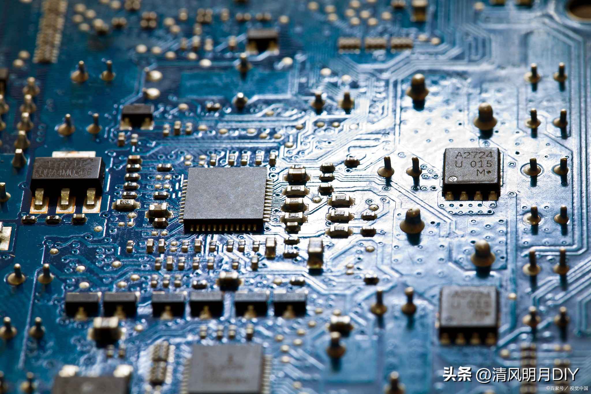 电力二极管导通条件 二极管的导通电压由什么决定? 电力二极管导通条件 二极管的导通电压由什么决定?