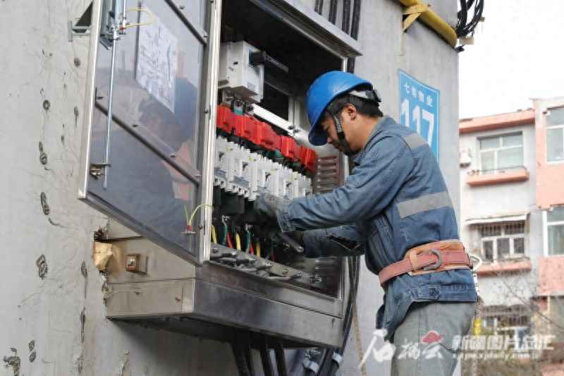 乌鲁木齐电力管安装：老楼换新线，3000住户用电无忧