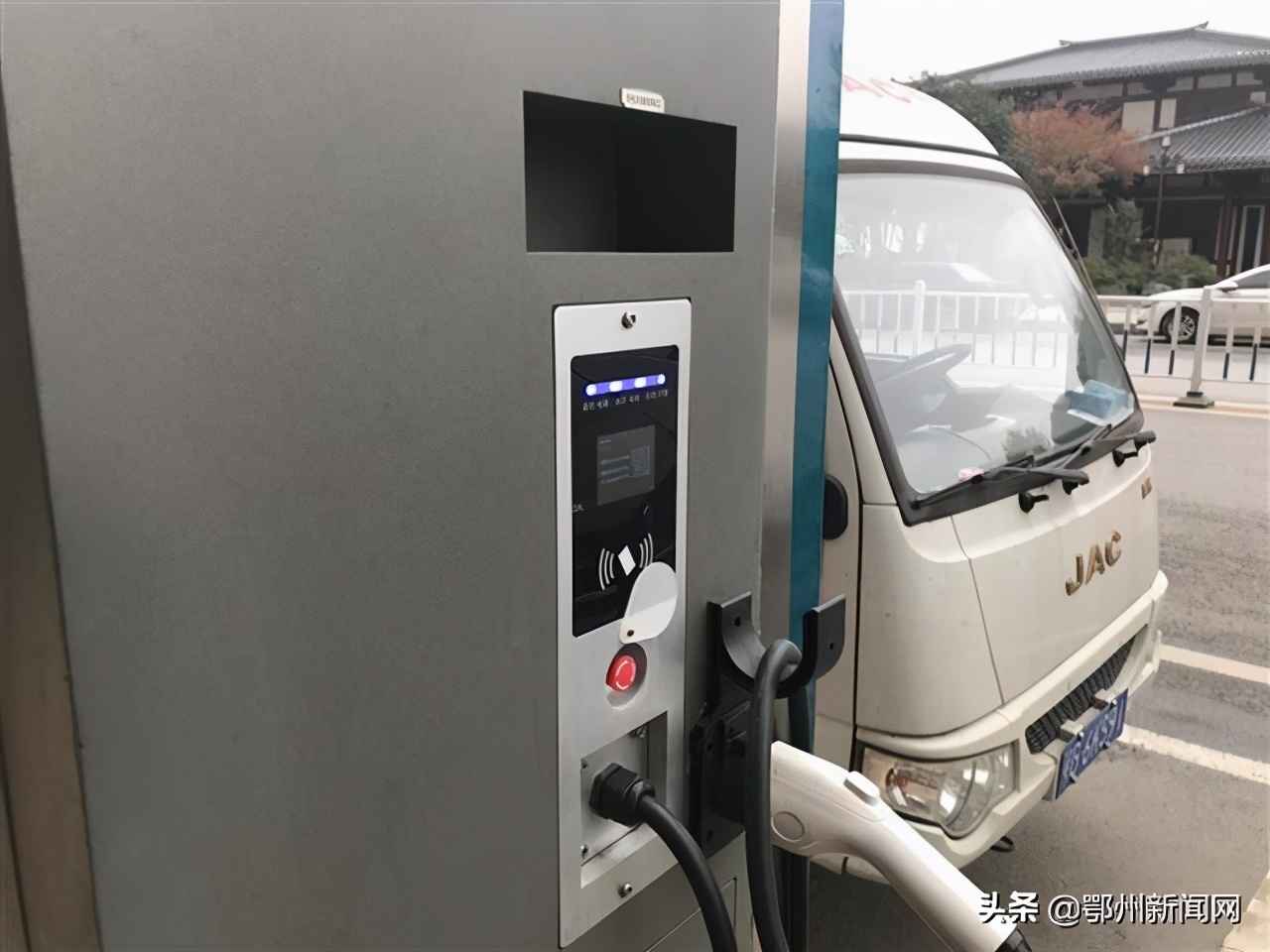 鄂州方形电力管:头顶5G基站,还可当充电桩!路灯杆与电力杆塔的“新基建”兼职 鄂州方形电力管:头顶5G基站,还可当充电桩!路灯杆与电力杆塔的“新基建”兼职