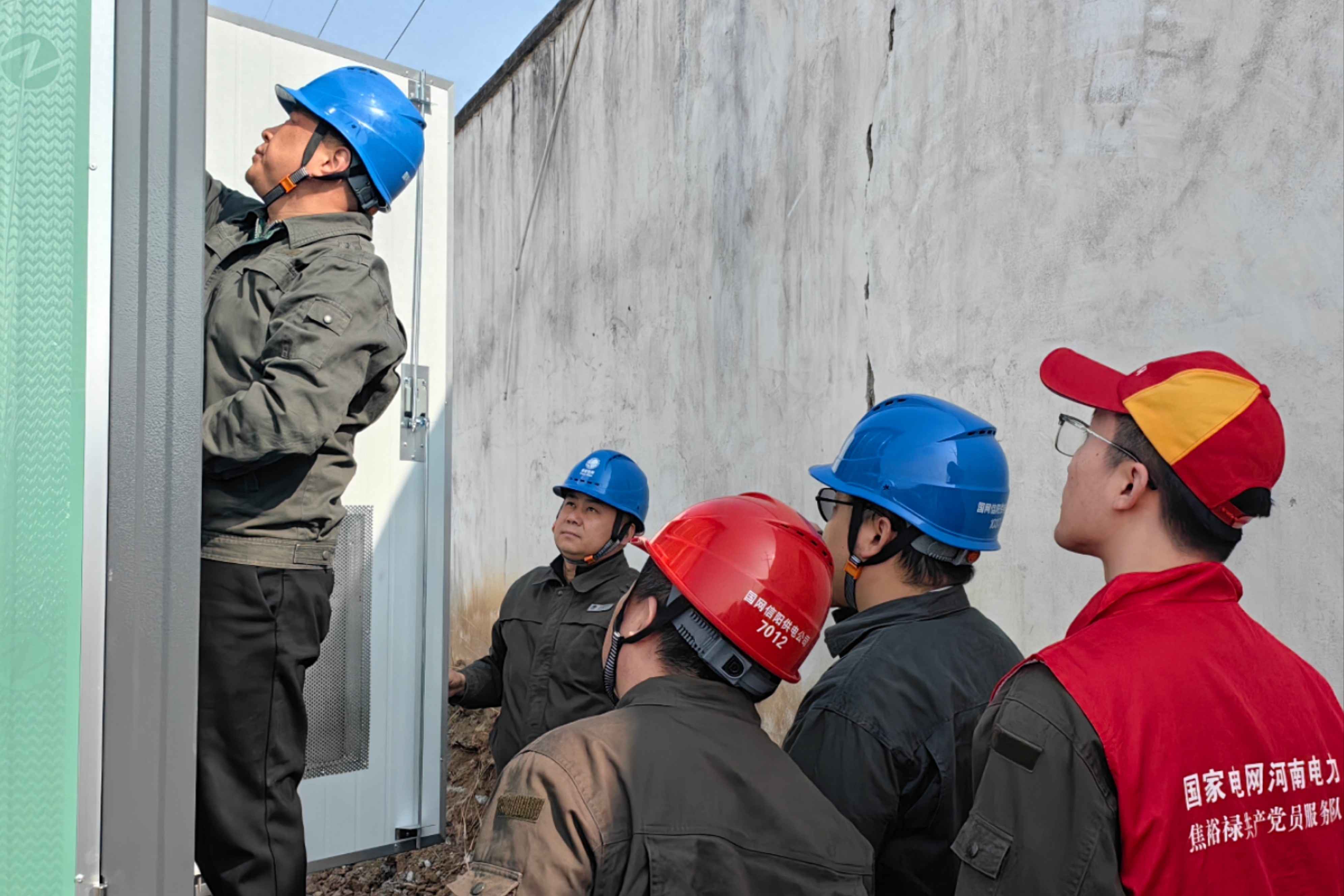 信阳PE电力管企业：高效电赋能产业兴