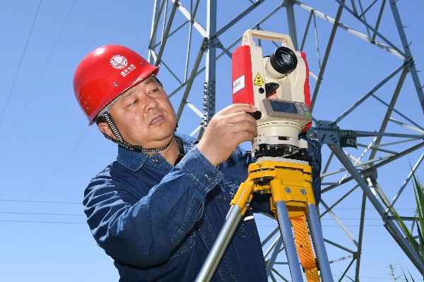 倍感振奋 倍受鼓舞 奋勇向前——党的二十大开幕会在国网新疆电力引起热烈反响(一) 倍感振奋 倍受鼓舞 奋勇向前——党的二十大开幕会在国网新疆电力引起热烈反响(一)